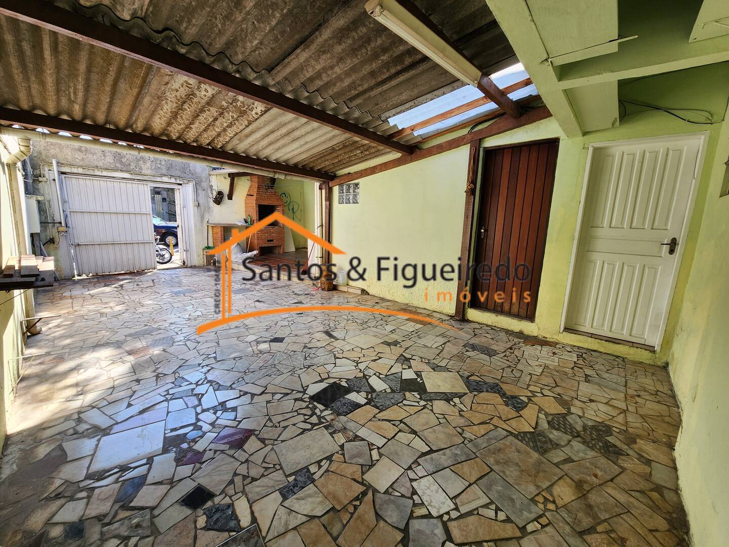 Casa para alugar com 2 quartos, 100m² - Foto 3