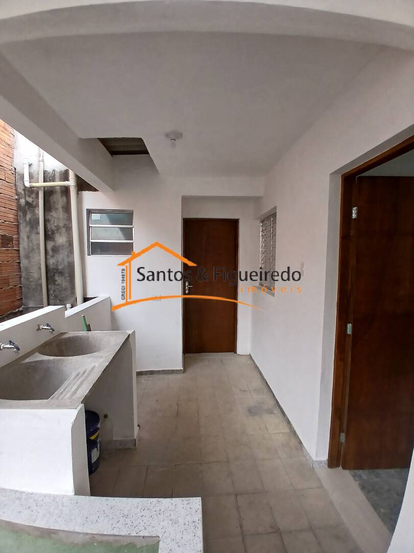 Casa para alugar com 3 quartos, 78m² - Foto 5