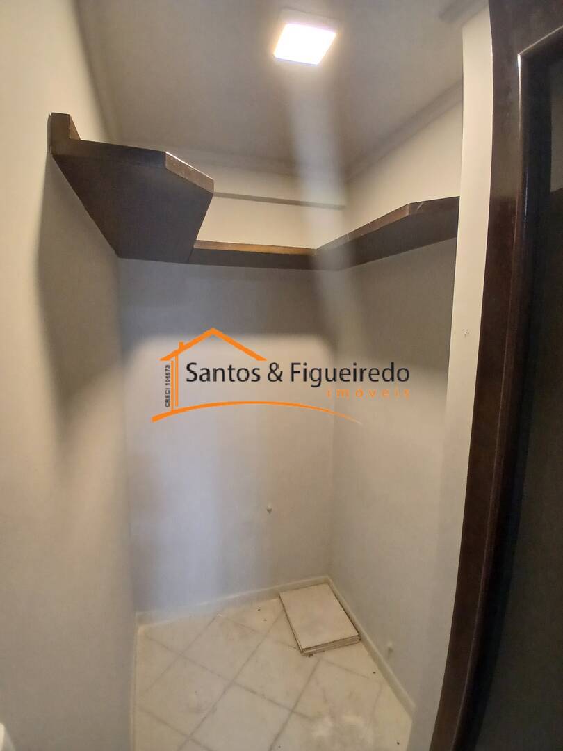 Apartamento para alugar com 3 quartos, 96m² - Foto 12
