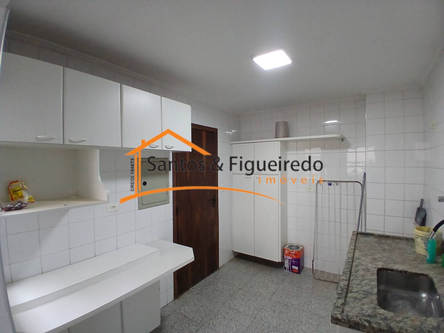 Apartamento para alugar com 3 quartos, 96m² - Foto 10