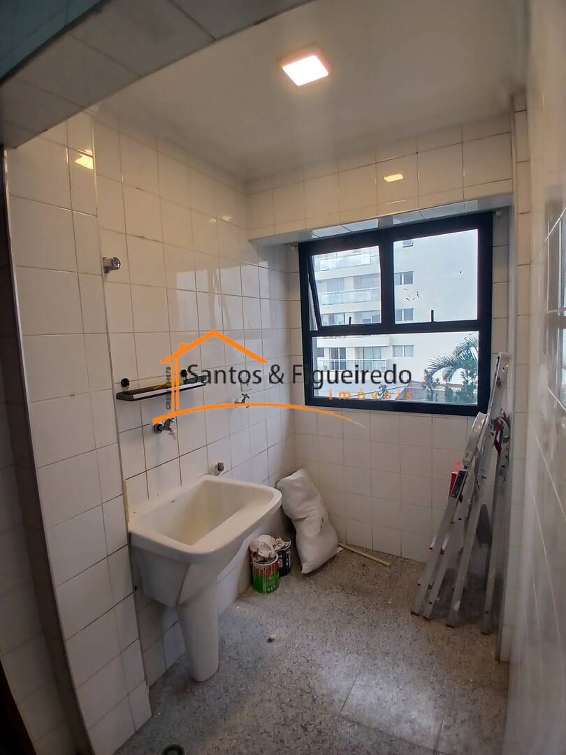 Apartamento para alugar com 3 quartos, 96m² - Foto 11