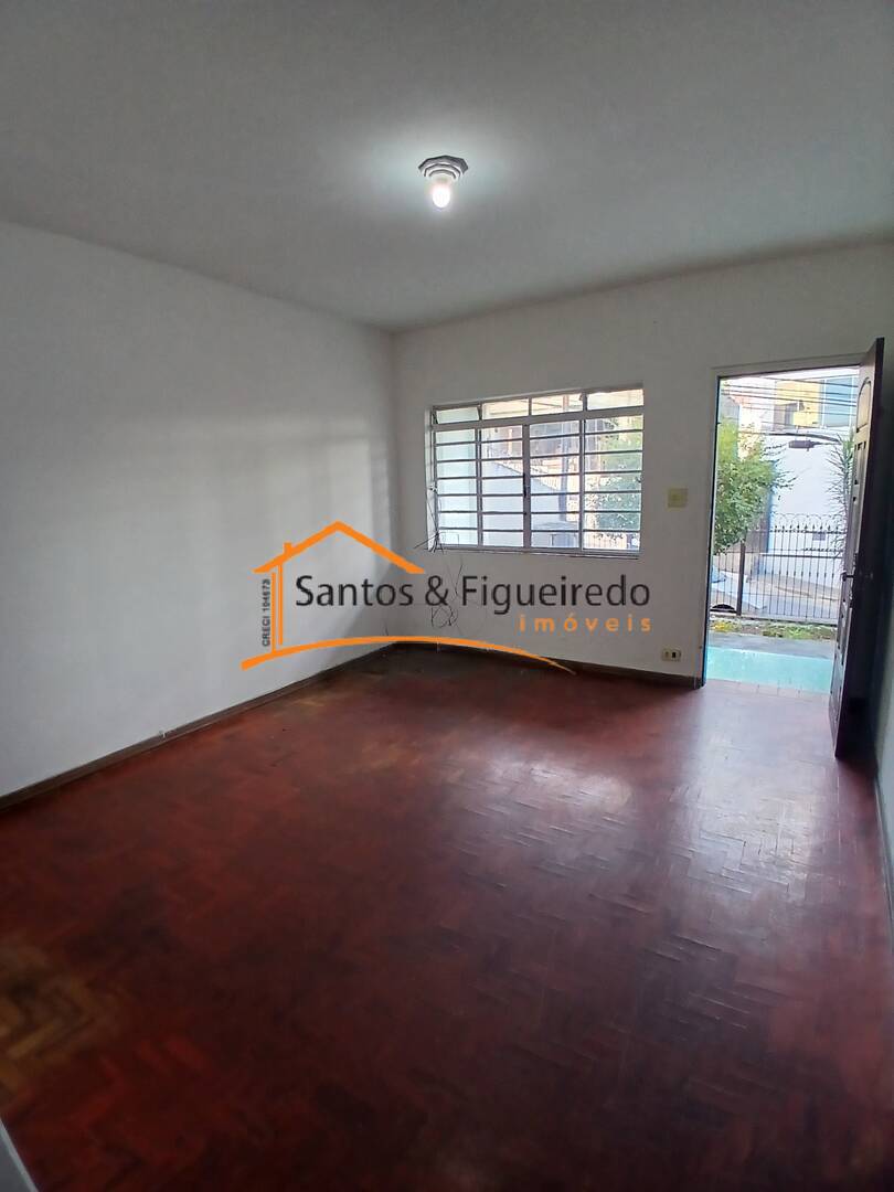 Casa para alugar com 2 quartos, 80m² - Foto 4