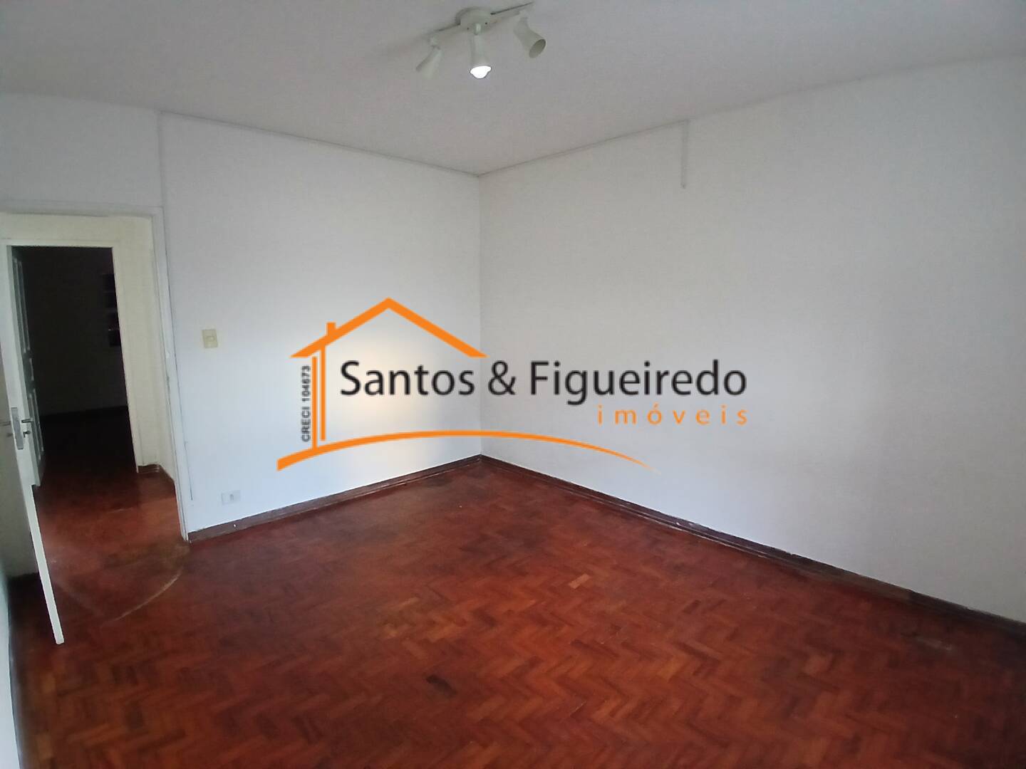 Casa para alugar com 2 quartos, 80m² - Foto 6
