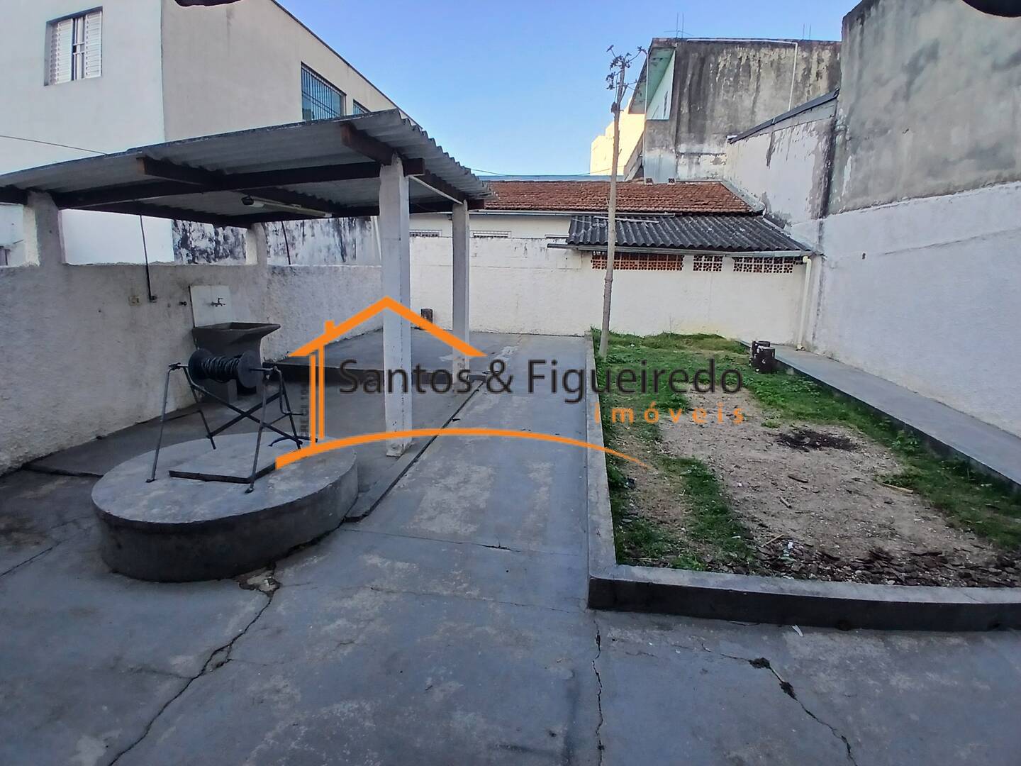 Casa para alugar com 2 quartos, 80m² - Foto 14