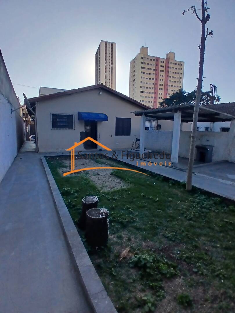Casa para alugar com 2 quartos, 80m² - Foto 13