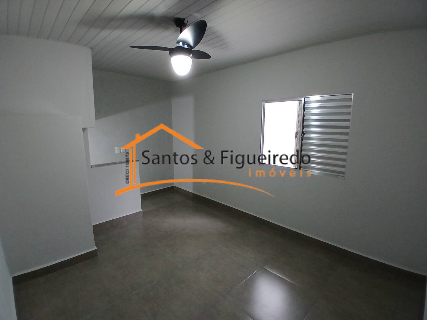 Casa para alugar com 1 quarto, 40m² - Foto 8