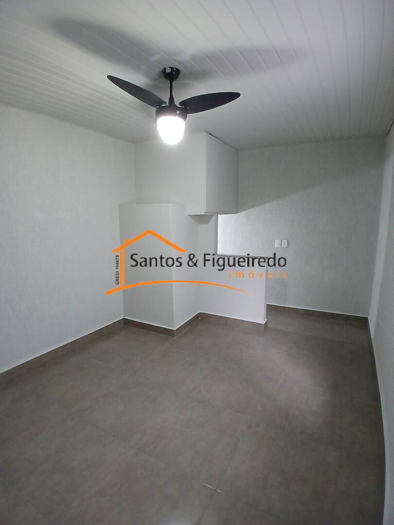 Casa para alugar com 1 quarto, 40m² - Foto 9