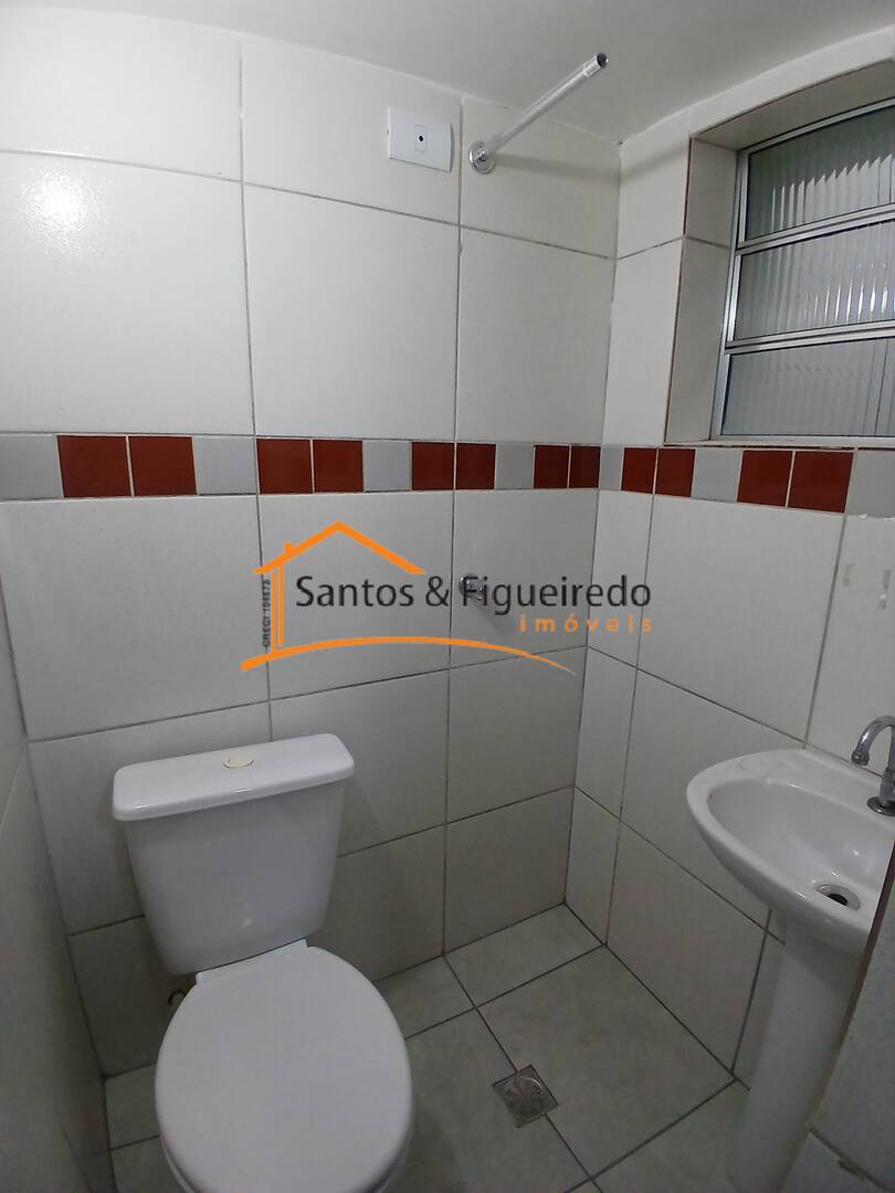 Casa para alugar com 1 quarto, 40m² - Foto 14