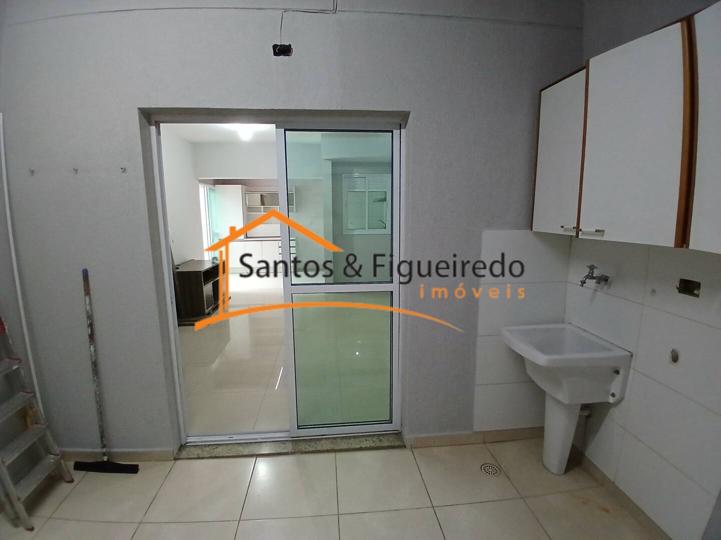 Apartamento para alugar com 2 quartos, 90m² - Foto 7