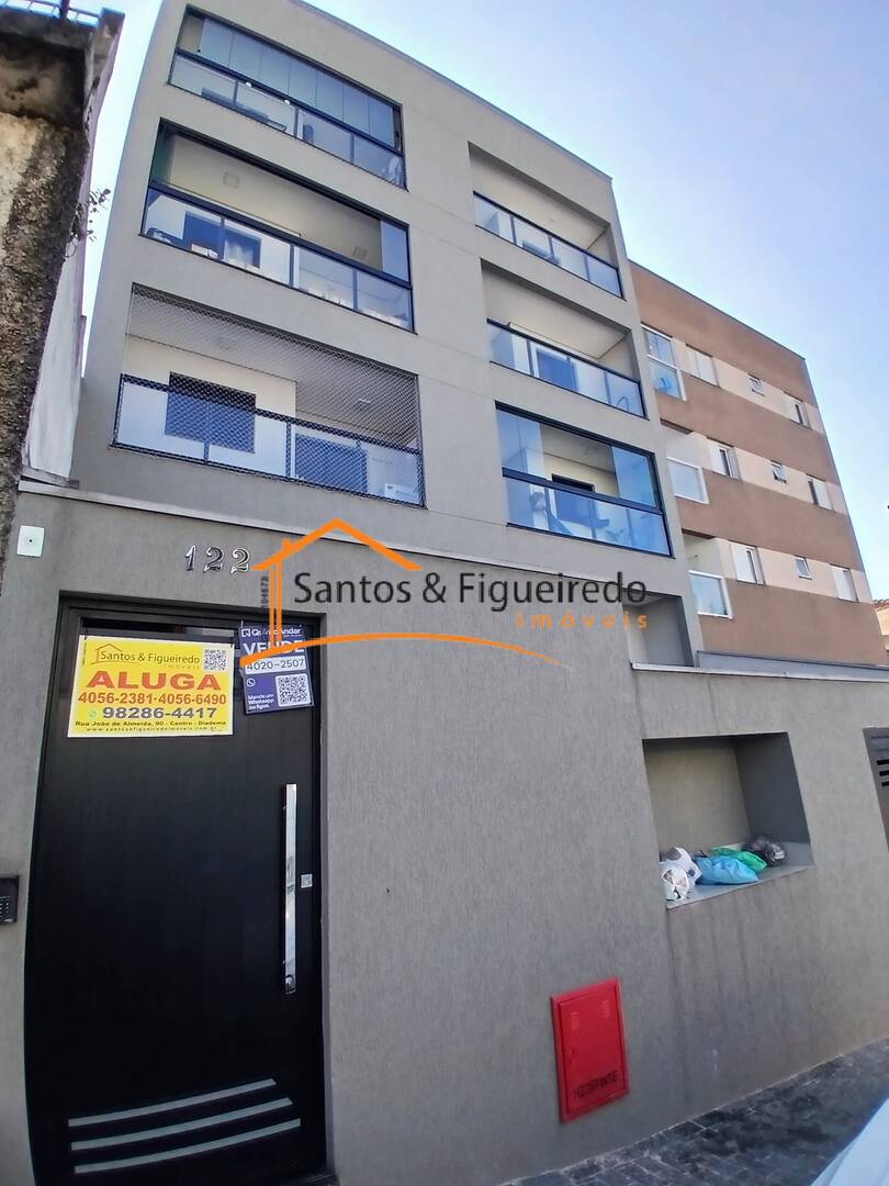 Apartamento para alugar com 2 quartos, 55m² - Foto 11