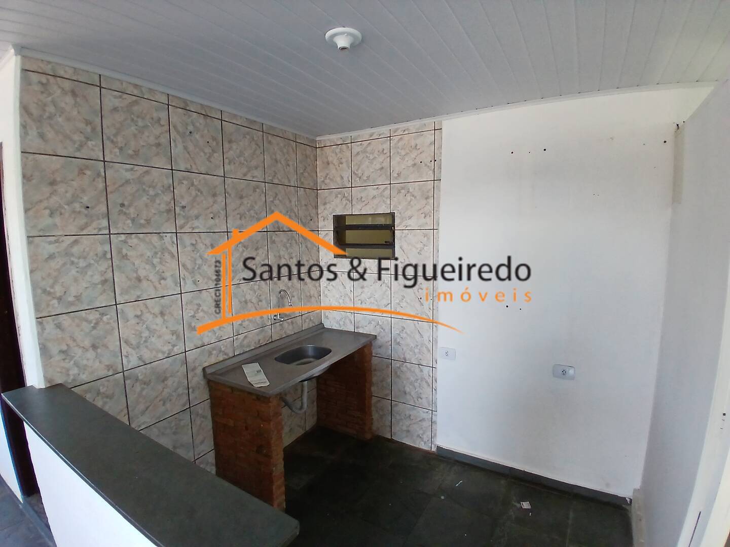 Casa para alugar com 2 quartos, 45m² - Foto 8