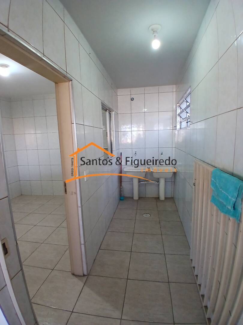 Casa para alugar com 1 quarto, 30m² - Foto 10