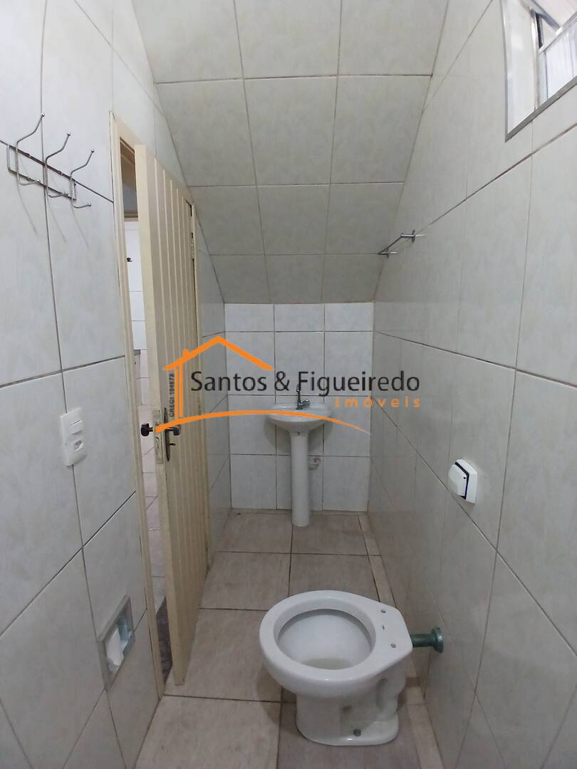 Casa para alugar com 1 quarto, 30m² - Foto 8