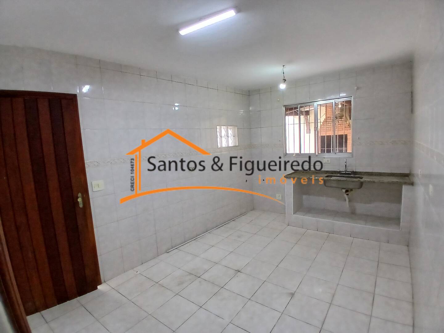 Casa para alugar com 2 quartos, 100m² - Foto 6