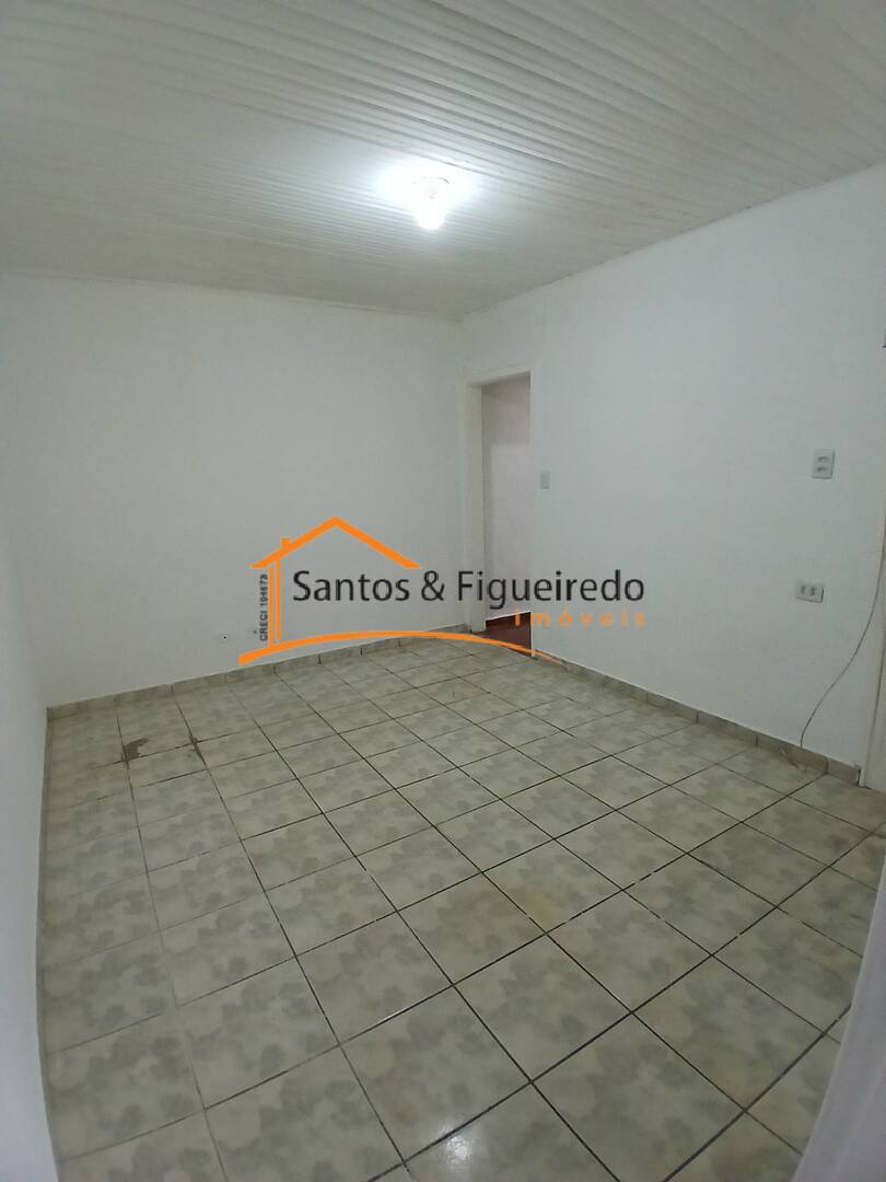 Casa para alugar com 2 quartos, 100m² - Foto 8