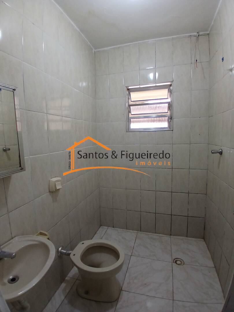 Casa para alugar com 2 quartos, 100m² - Foto 10