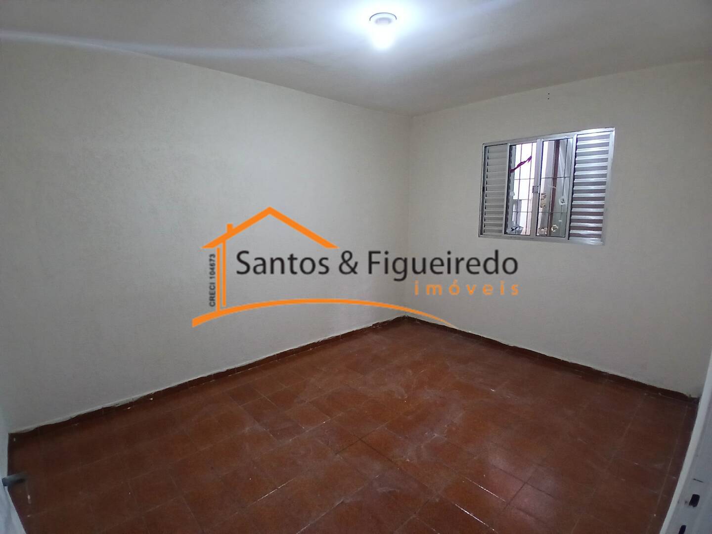 Casa para alugar com 2 quartos, 100m² - Foto 13