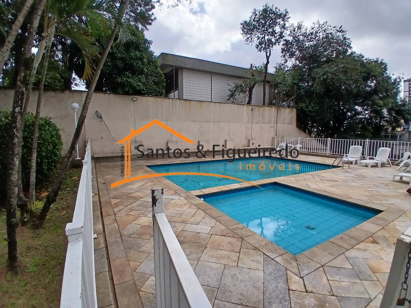 Apartamento para alugar com 2 quartos, 60m² - Foto 17