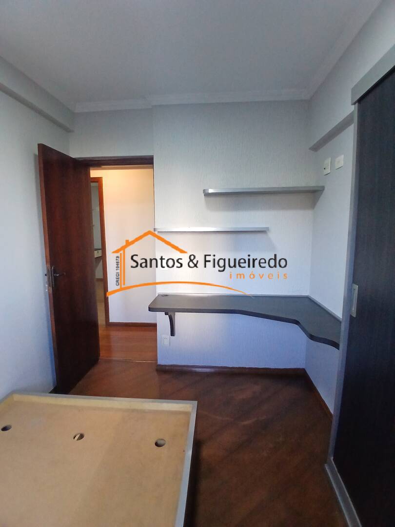 Apartamento para alugar com 3 quartos, 96m² - Foto 13