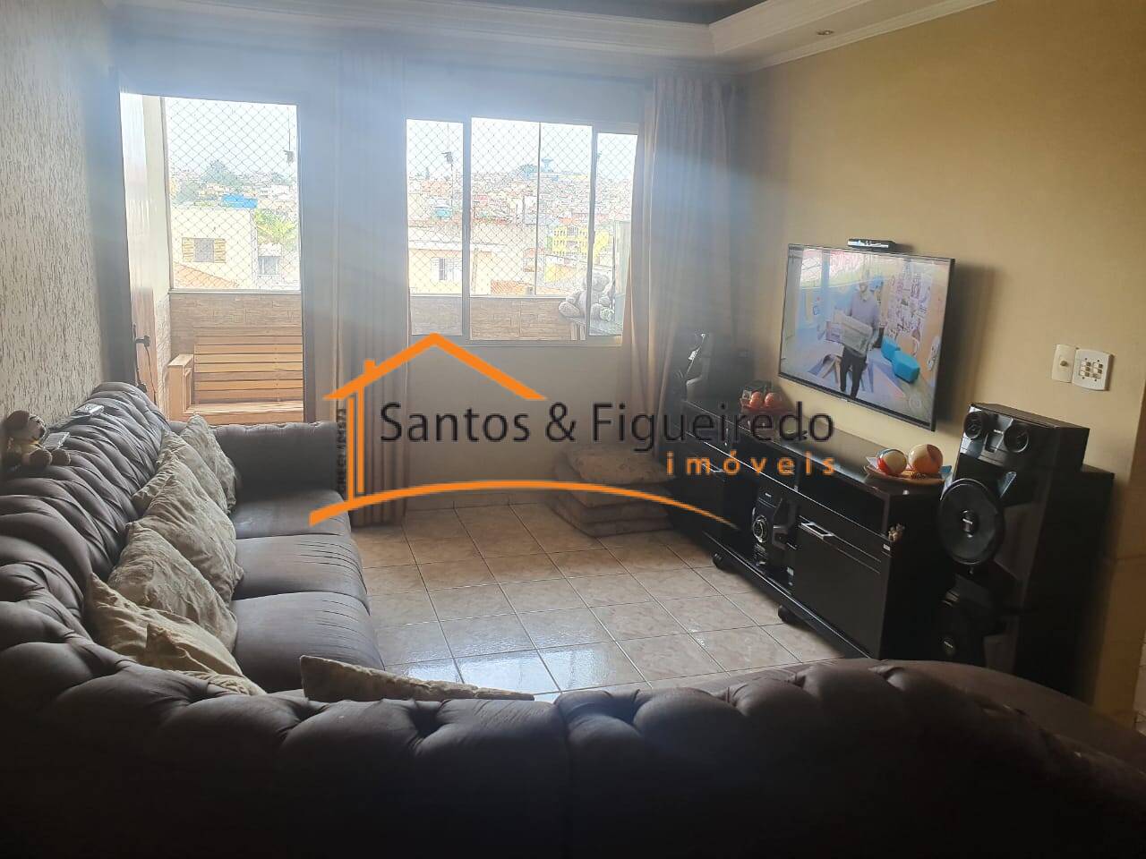 Apartamento à venda com 2 quartos, 69m² - Foto 1