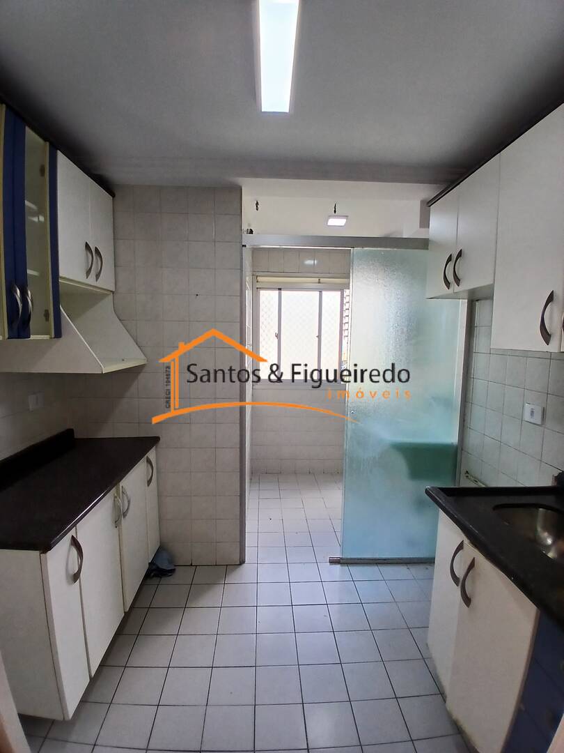 Apartamento para alugar com 2 quartos, 60m² - Foto 4