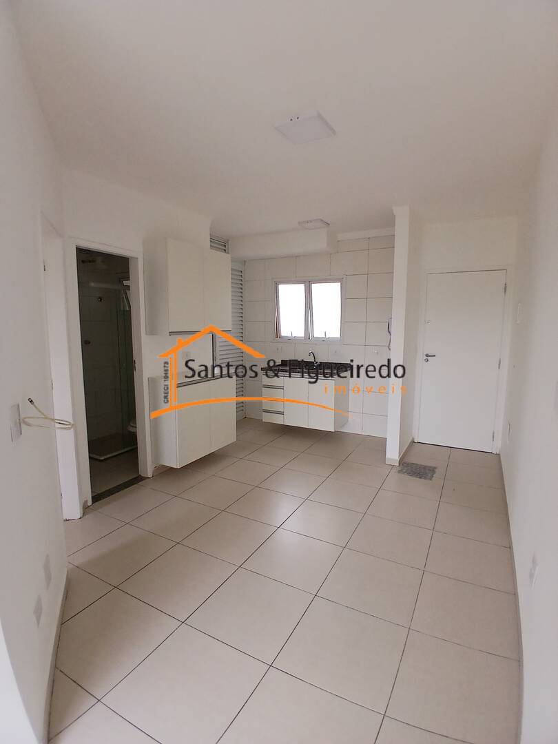 Apartamento para alugar com 1 quarto, 38m² - Foto 2