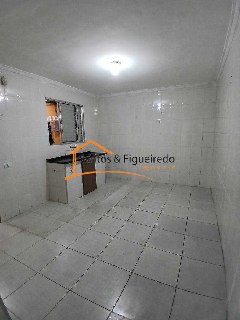 Casa para alugar com 1 quarto, 45m² - Foto 3