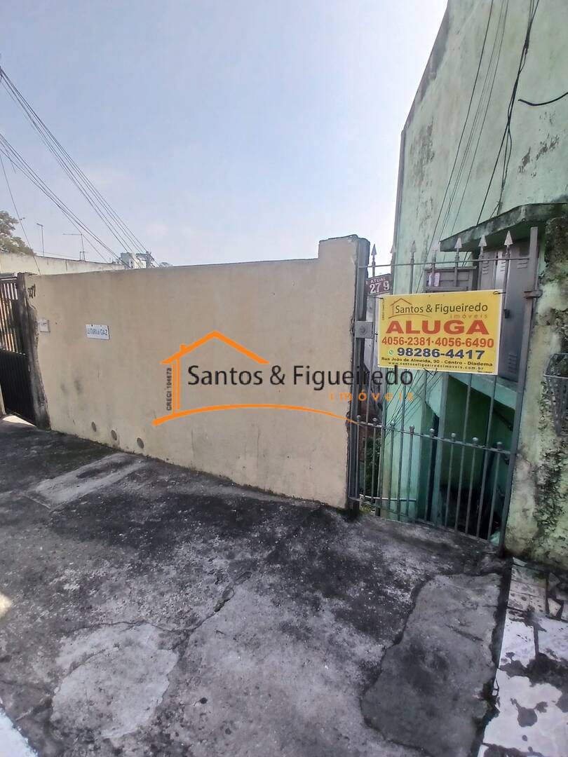 Casa para alugar com 1 quarto, 25m² - Foto 7