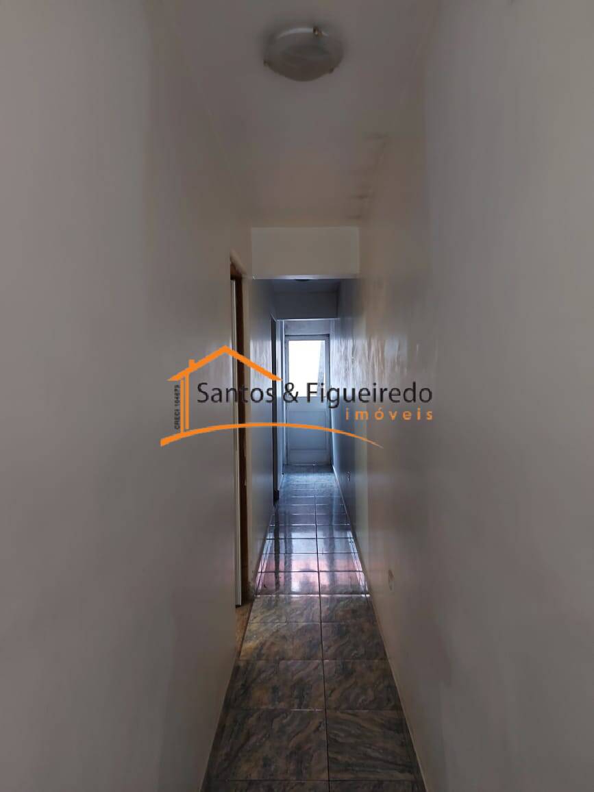 Casa à venda com 4 quartos, 194m² - Foto 2