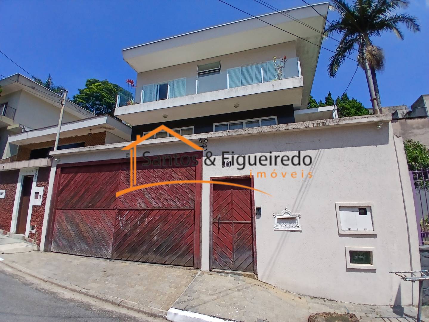 Casa, 4 quartos, 380 m² - Foto 1