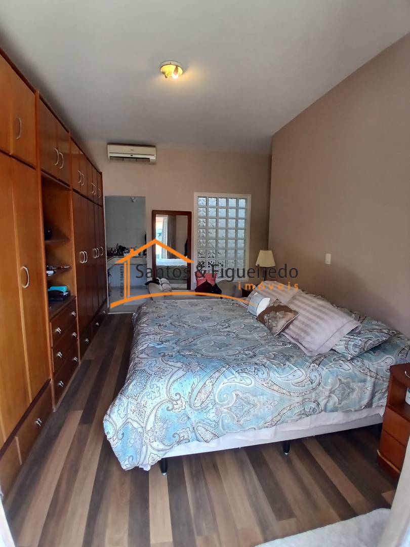 Casa, 4 quartos, 380 m² - Foto 58